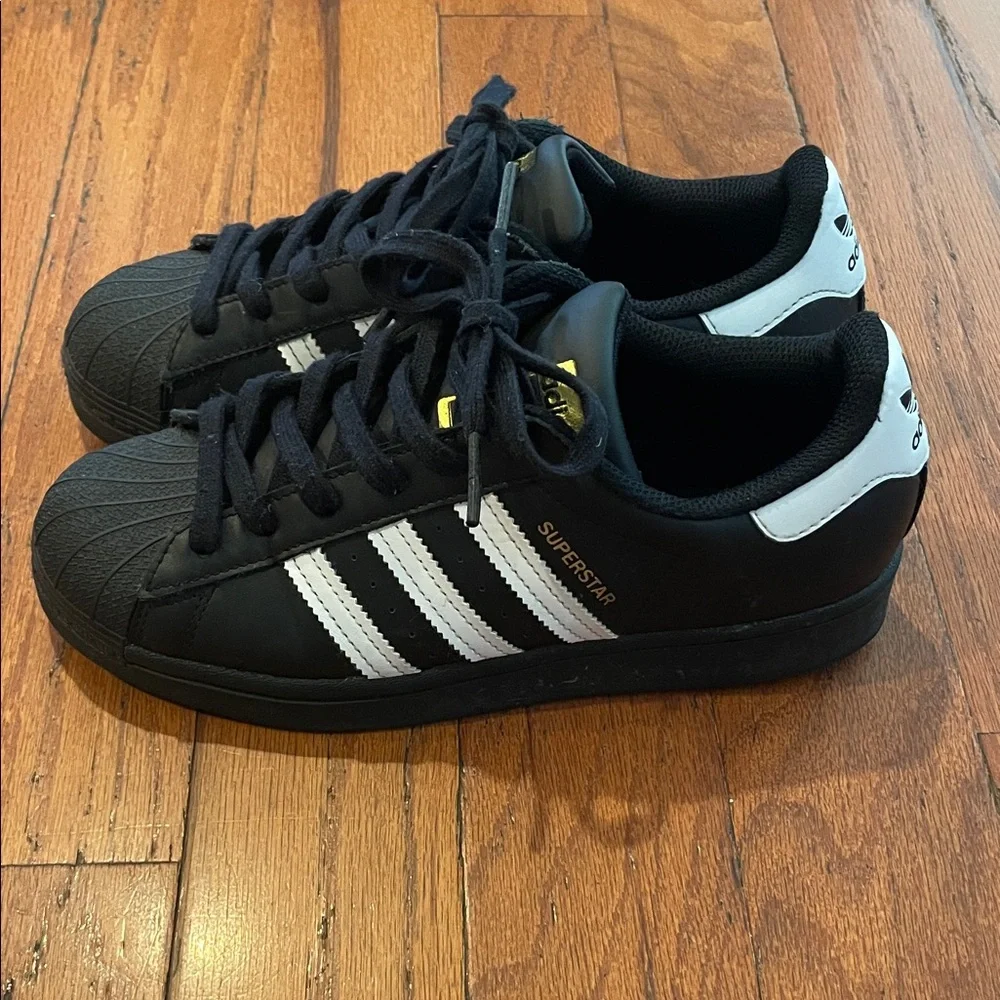 adidas reposhing this